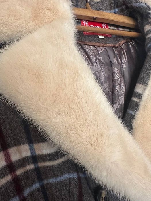 Зимове жіноче пальто Velanna