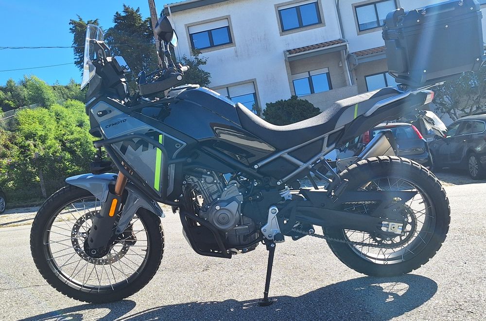 CF Moto 450MT 2025