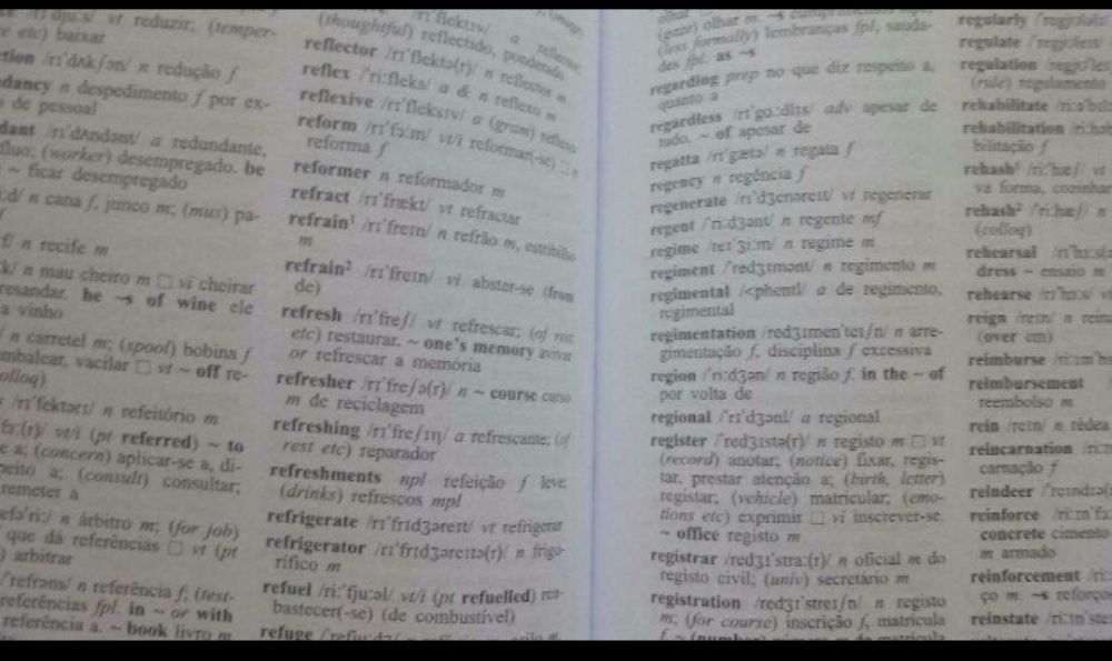 Dicionário escolar Verbo Oxford Português-Inglês e Inglês-Português em