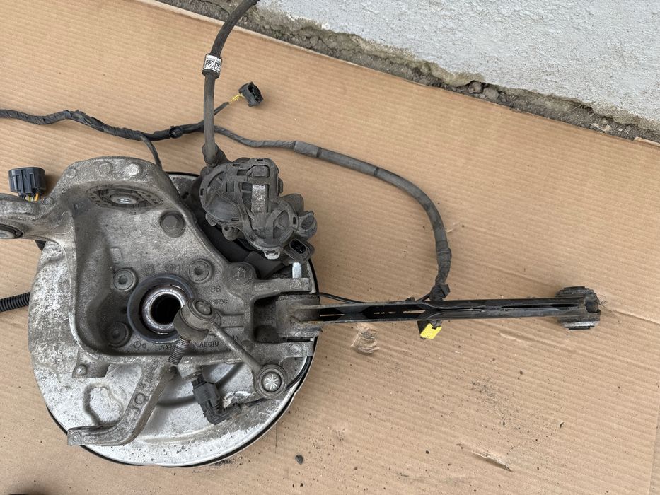 Volvo XC60 XC90 S90 V90 V60 S60 zwrotnica zacisk wahacz tył