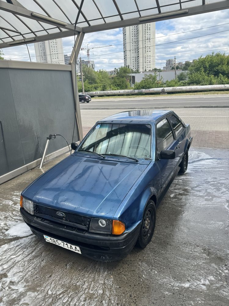 Ford Escort 1990 1.3 GAZ-2 Форд отличное состяние