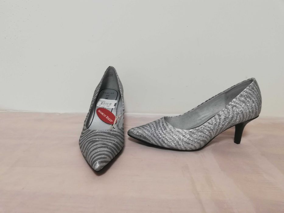 Damskie czółenka Marco Tozzi rozmiar 38 wkładka 24,5 cm