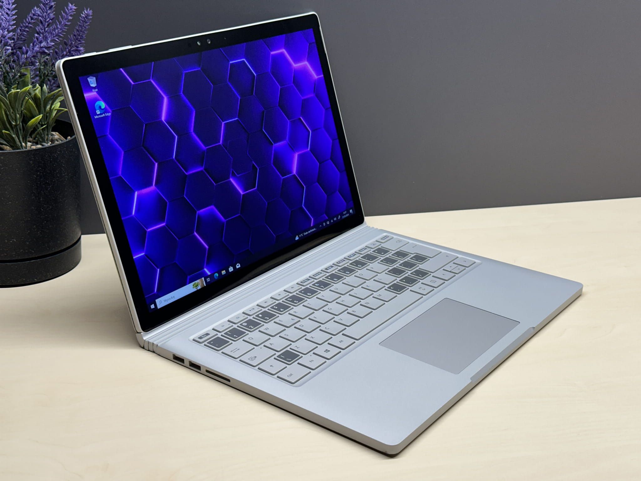 Laptop Microsoft Surface Book | i7-6600U /8GB/256GB/ GTX 965M / OUTLET