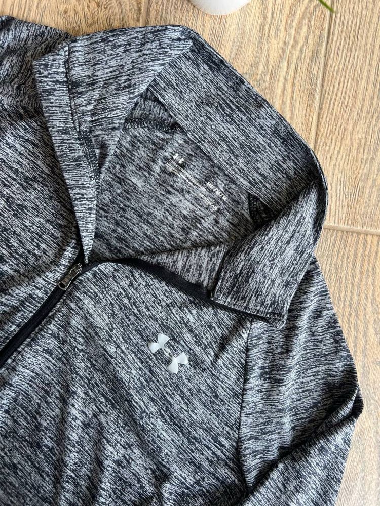 Спортивний лонгслів Under Armour