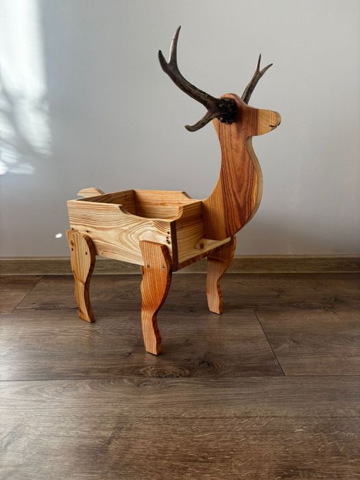 Jeleń donica drewniana