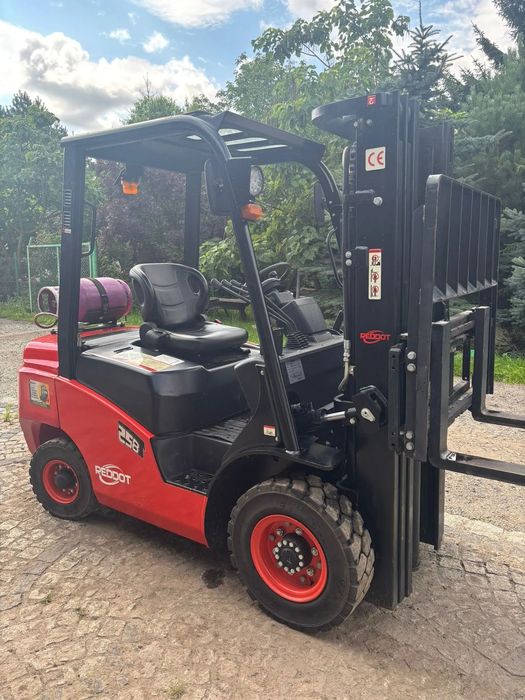 REDDOT CPQ25 - SERIA T8  Wózek widłowy REDDOT CPQD25 (T8)