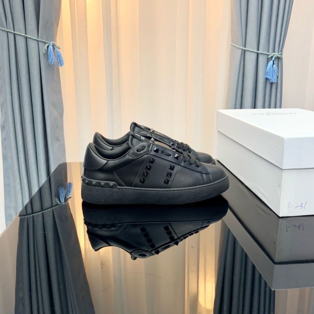 Кросівки валентіно/valentino shoes