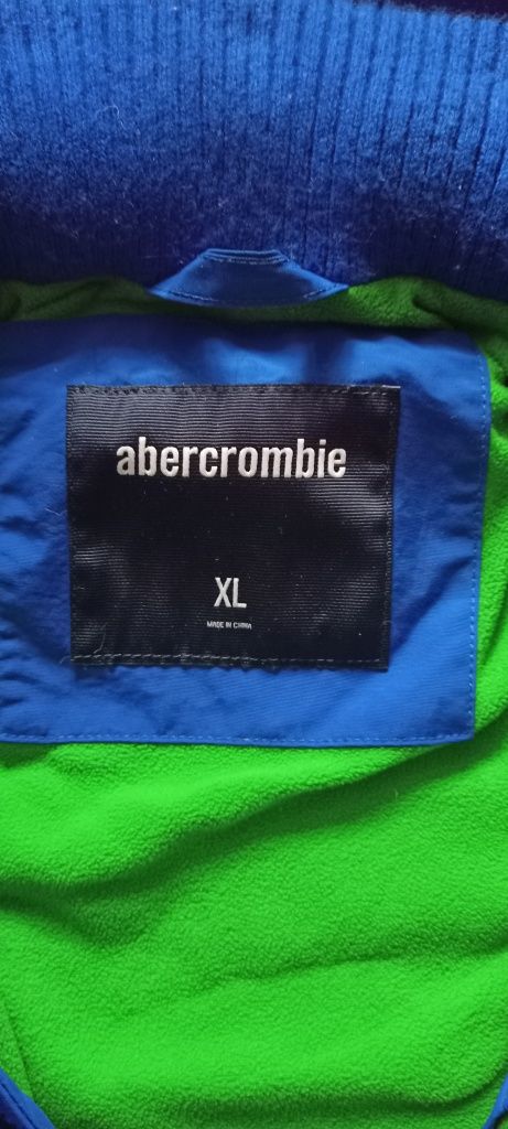 Фирменная демисезонная куртка на подростка Abercrombie p.160
