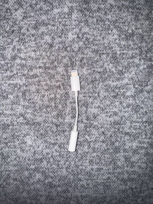 Оригинальный адаптер Apple Lightning to 3.5mm Headphone Jack Adapter