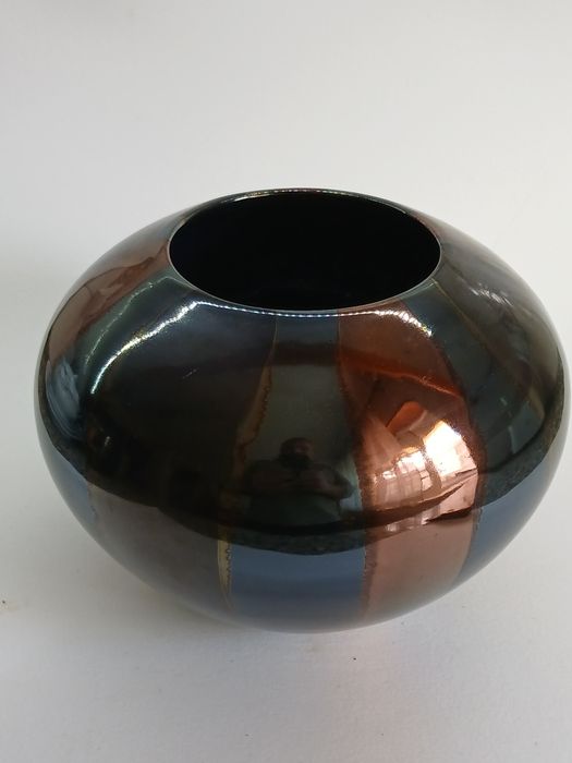 Conjunto de 4 jarras decorativas de cerâmica em bronze e preto