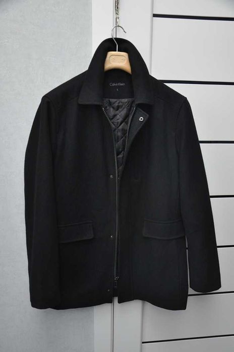 "Calvin Klein". Шерсть. Полупальто пальто. Размер L. Недорого.