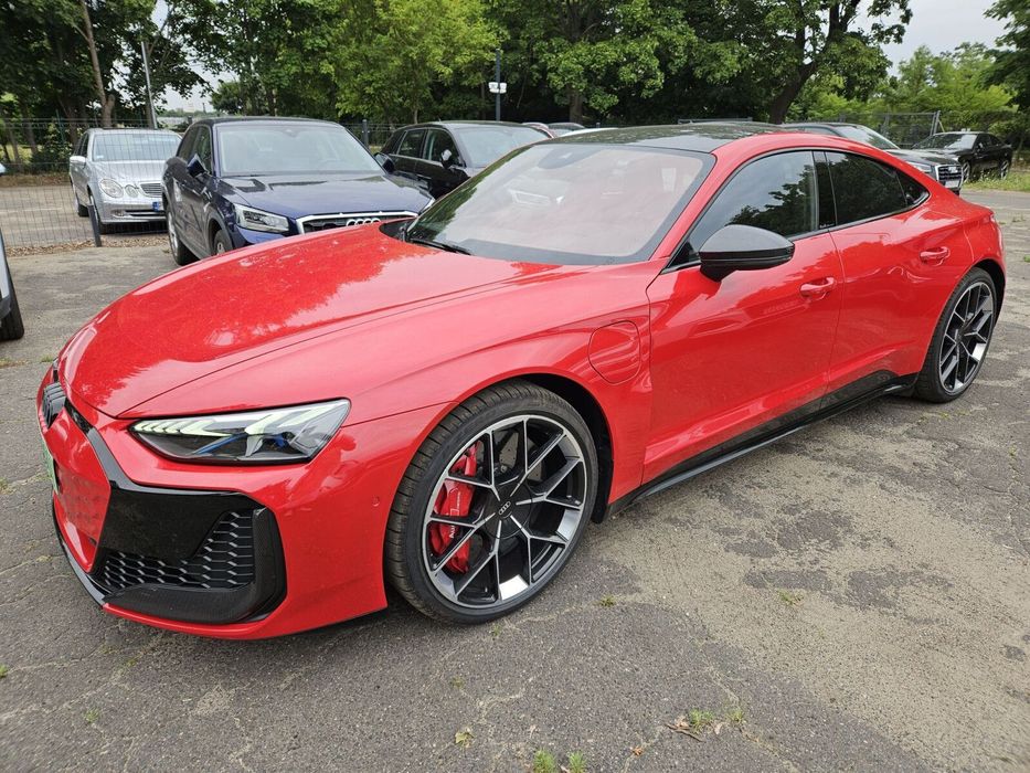 Audi RS e-tron GT Skrętna oś, wentylacja i masaż fotela, head up, ceramiczne hamulce