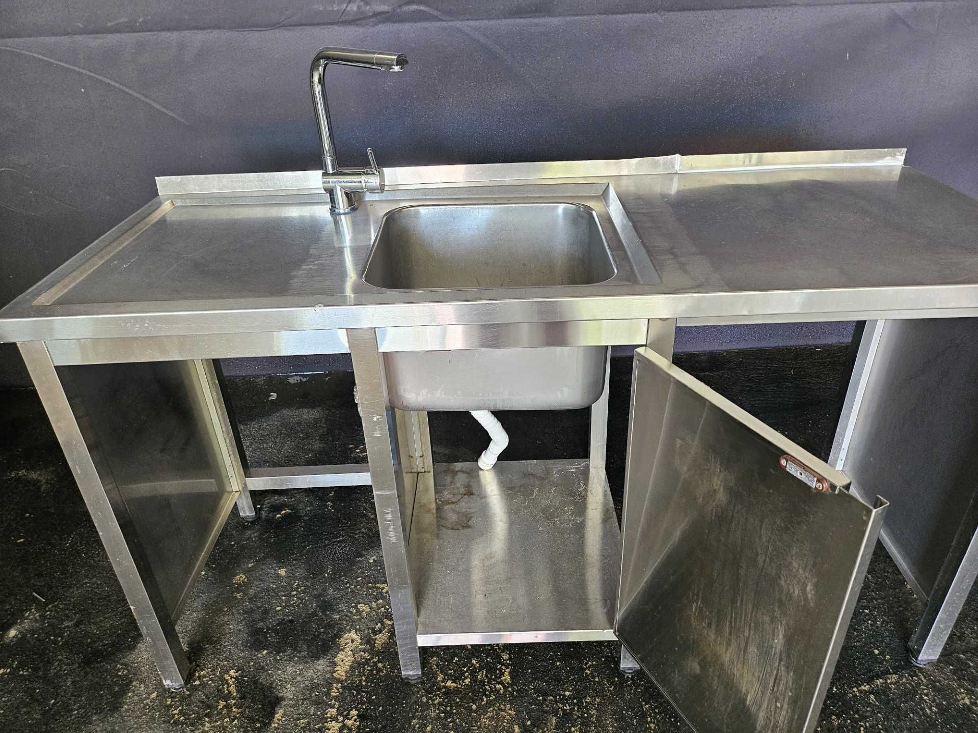 Bancada em inox com lava loiça