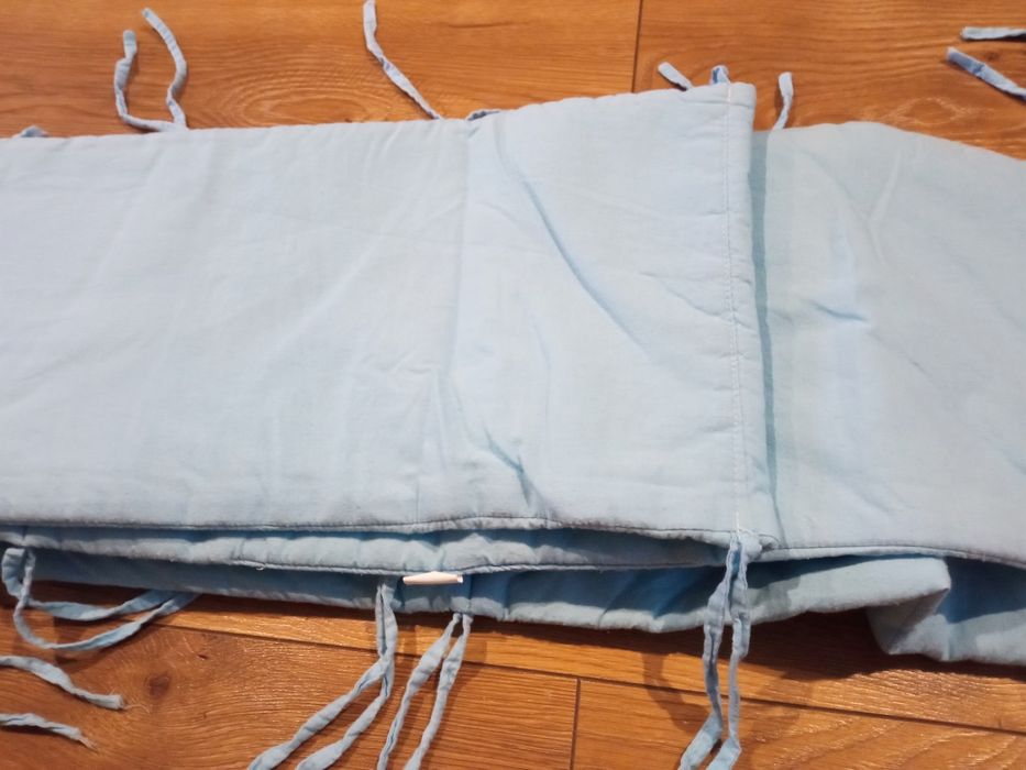 ochraniacz na szczebelki do łóżeczka