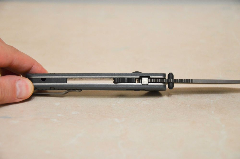 Нож складной SOG Flash AT Urban Grey (SOG 11-18-05-41)