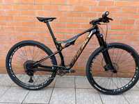 Bicicleta btt suspensao total 29 carbono stake 4.2 com fox 34