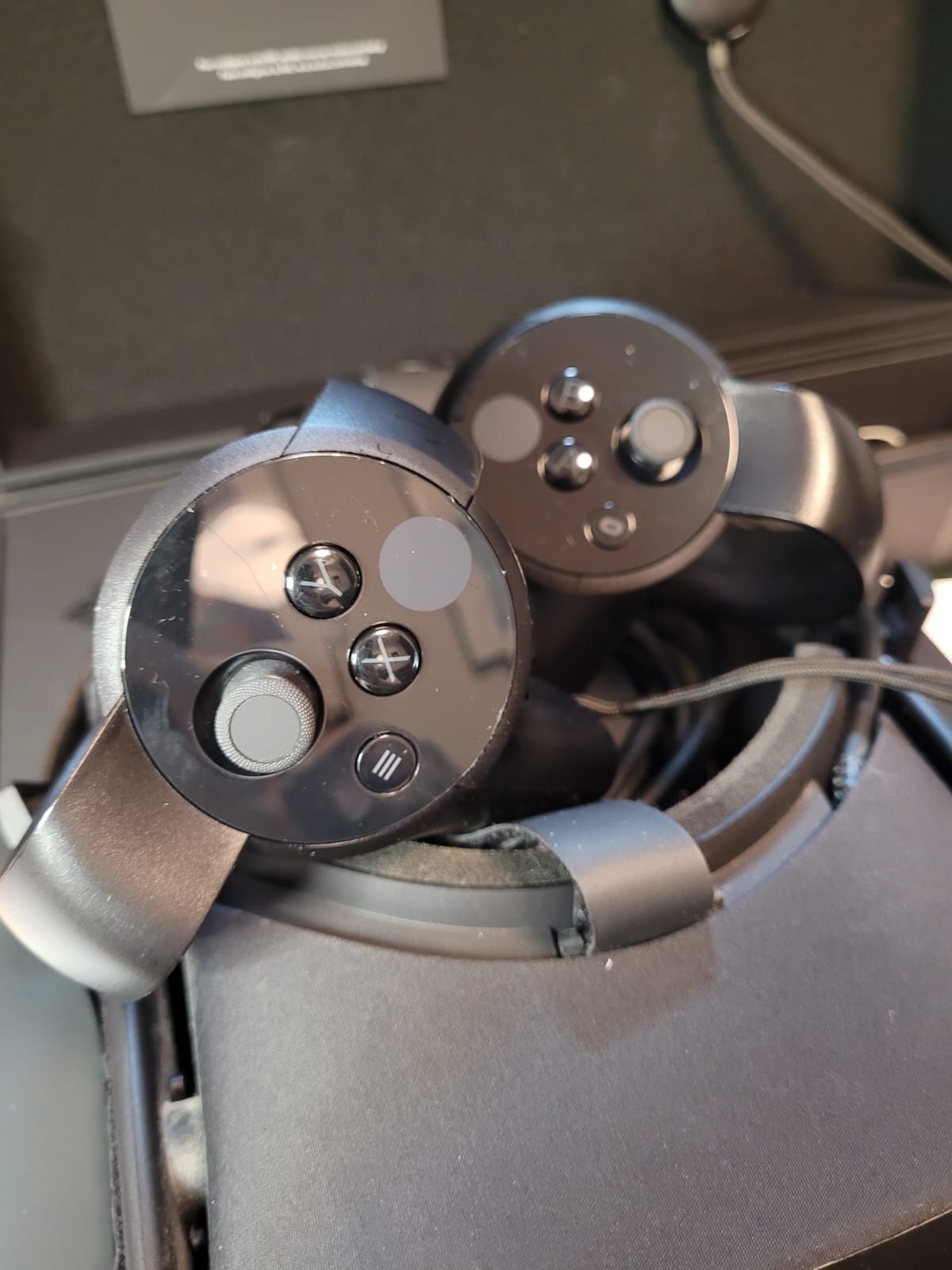 Oculus Rift CV1 – kompletny zestaw do wirtualnej rzeczywistości