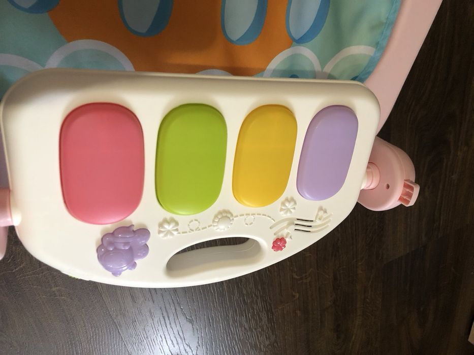 Розвиваючий коврик для немовлят з піаніно