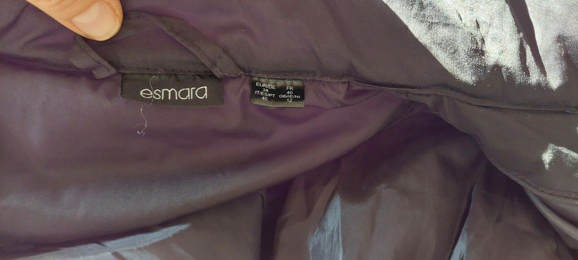Esmara r.M-L czarna pikowana kurtka , przejściowa