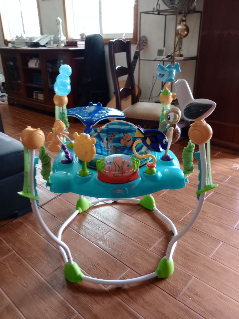 Saltitao divertido para bebé