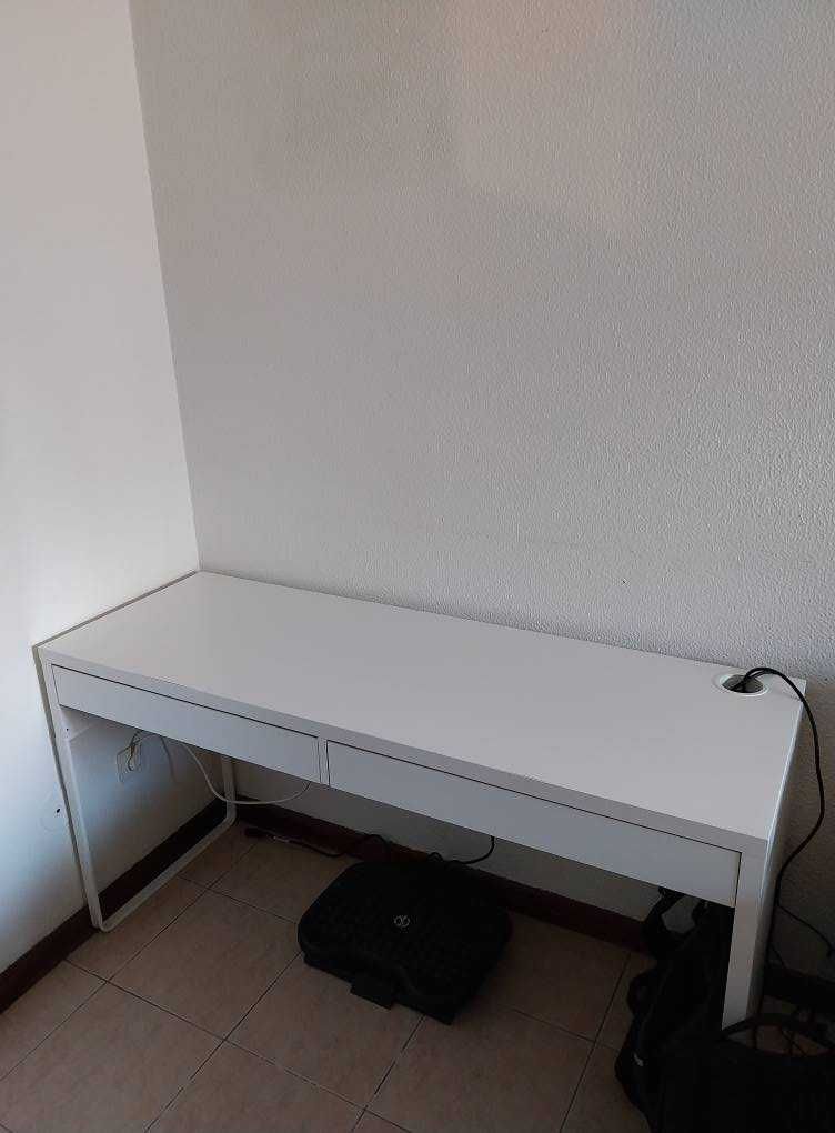 Secretária como nova
