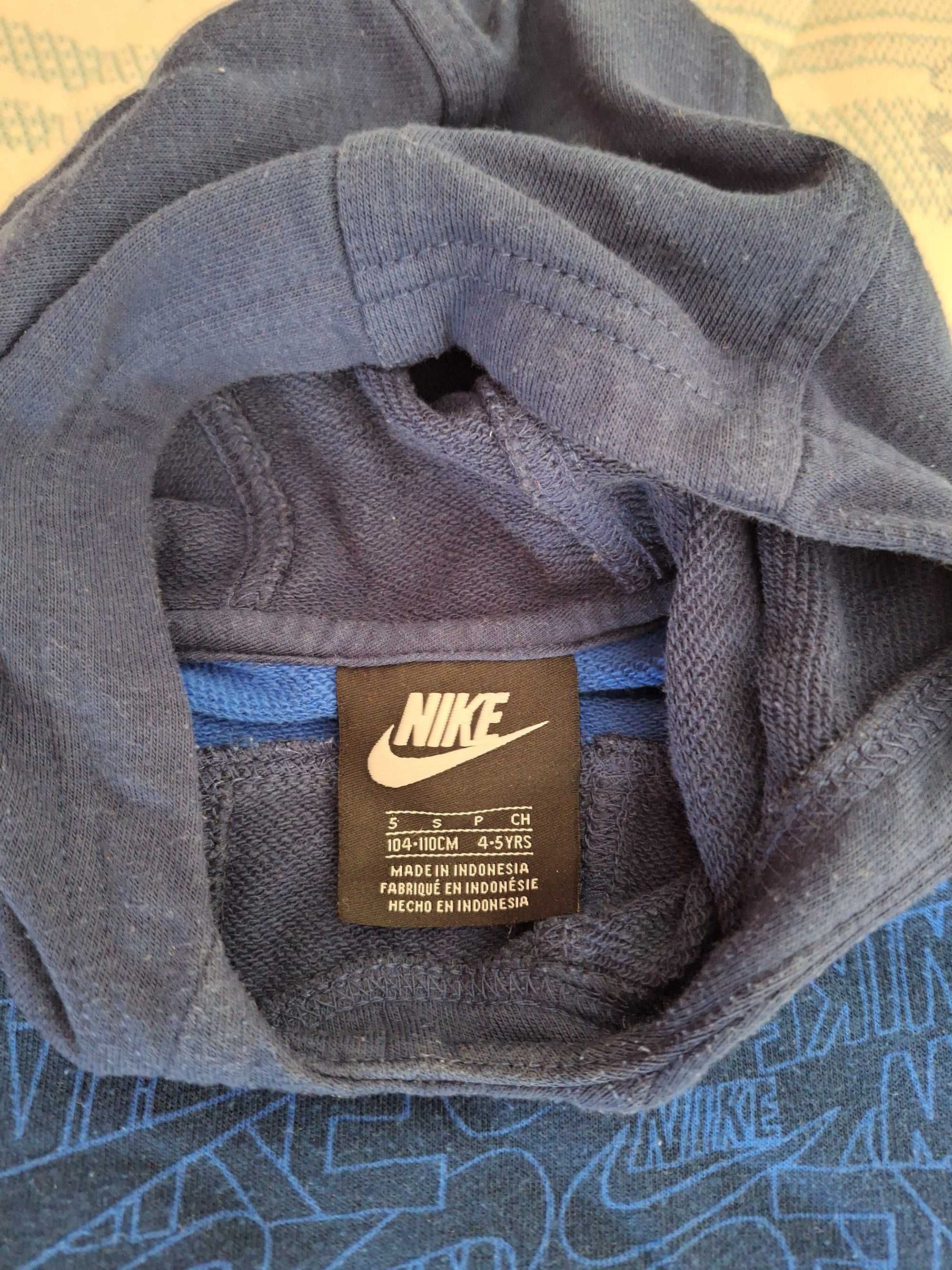 Bluza Nike z kapturem rozmiar 116