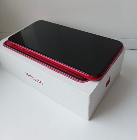 iPhone XR 64 GB red