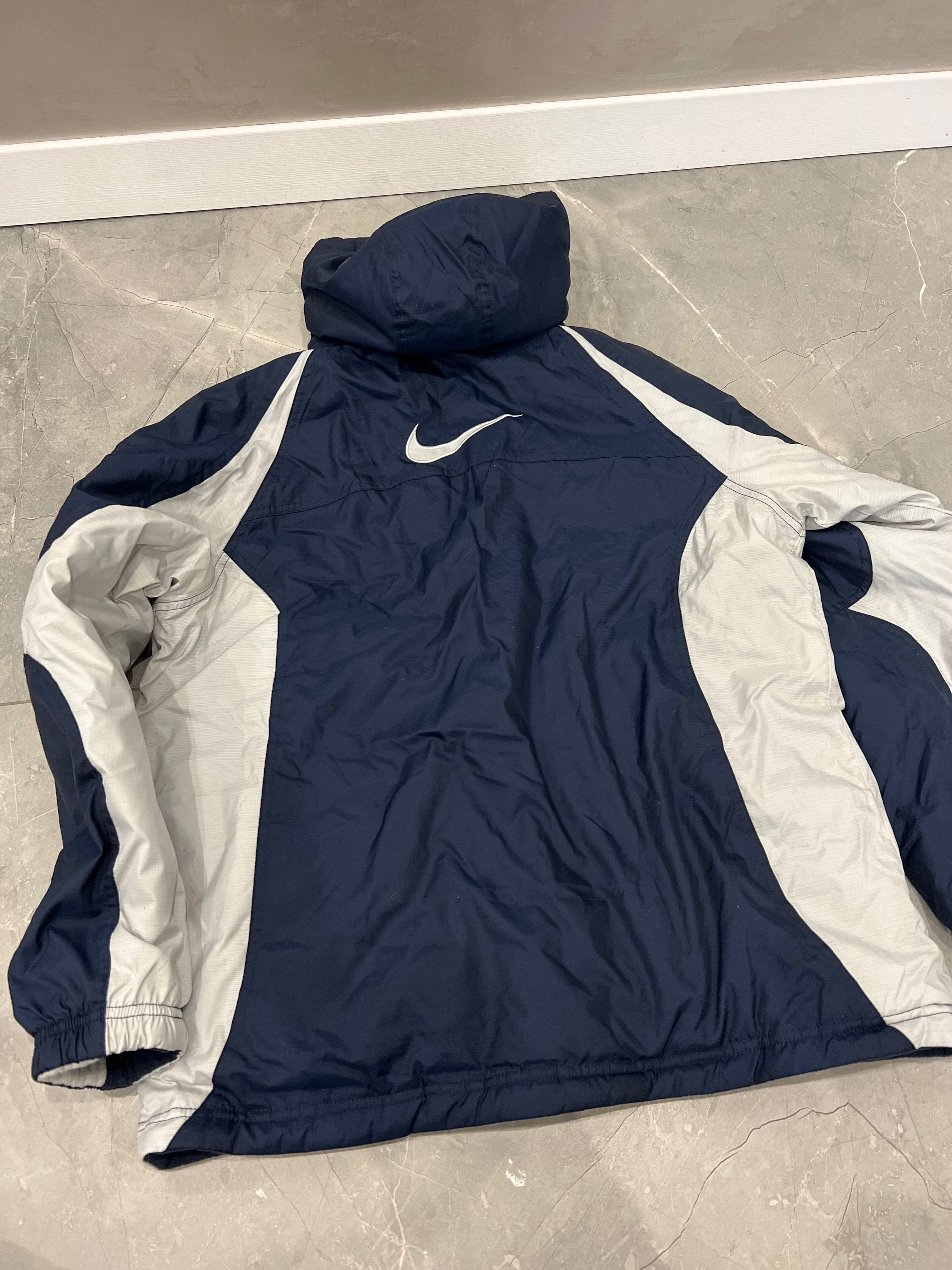 Куртка Nike осінь зима оригінал