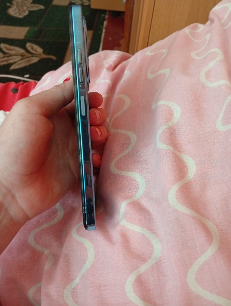 TECNO SPARK 24 практично новий йому всього два місяці продаю срочно