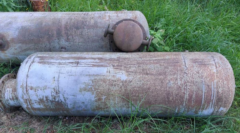 Zbiorniki stalowe ciśnieniowe 2 x 600 l.