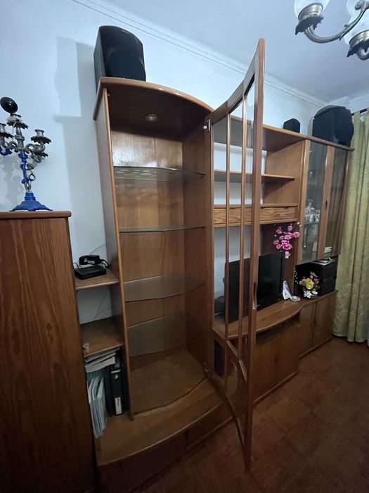 Móvel de Sala c/Cristaleira