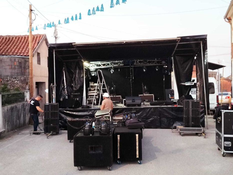 Palco móvel ligeiro