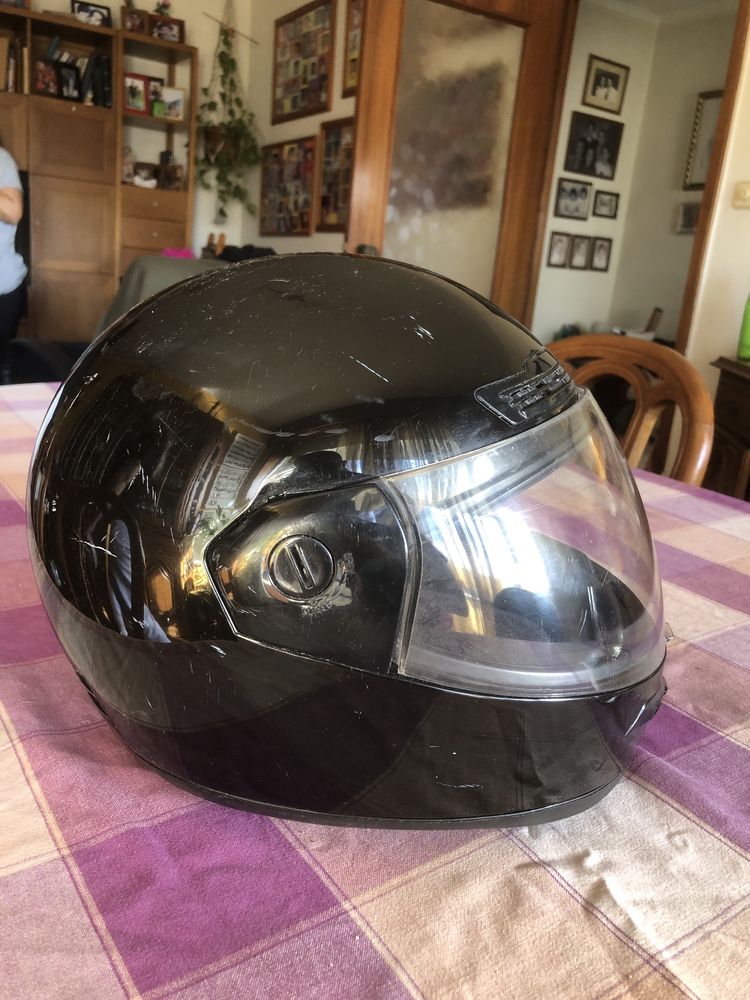 Vendo capacete tamanho M