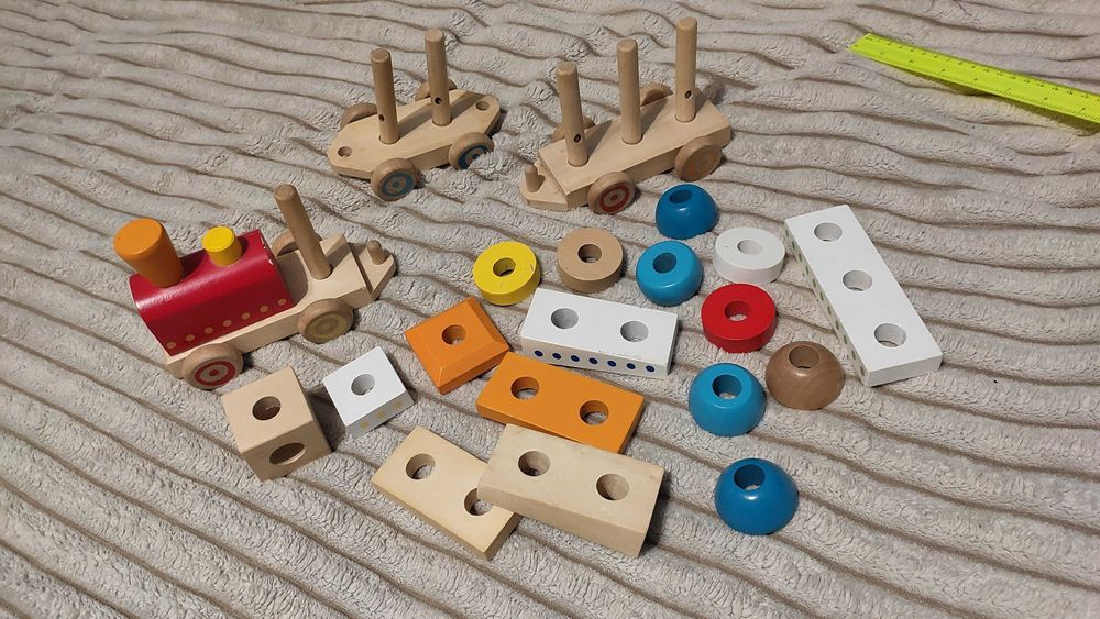 Дерев'яний потяг/ранній розвиток/ Монтесорі