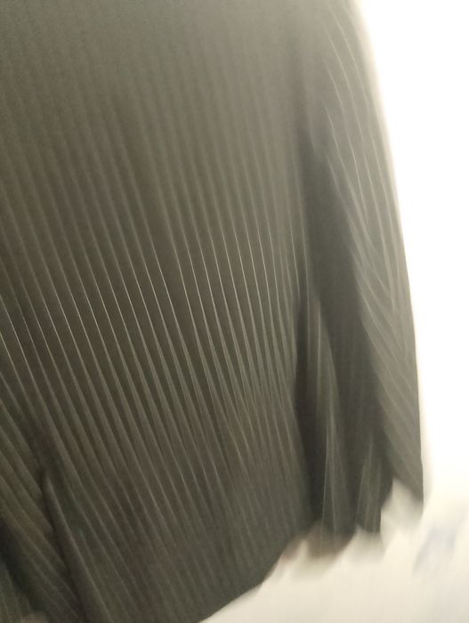 Продам Стильный классический костюм