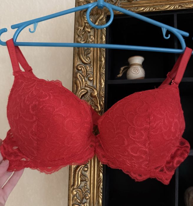 Бюстгалтер