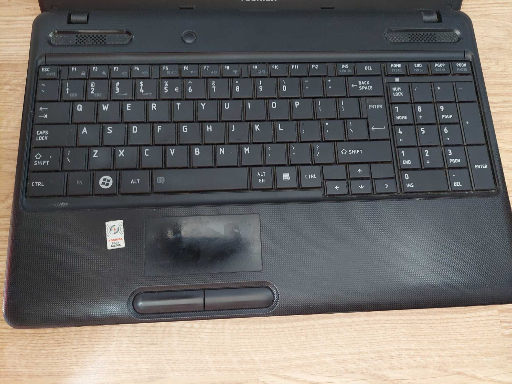 Laptop Toshiba Satellite C660 - i7-640M/8GB RAM/120GB SSD