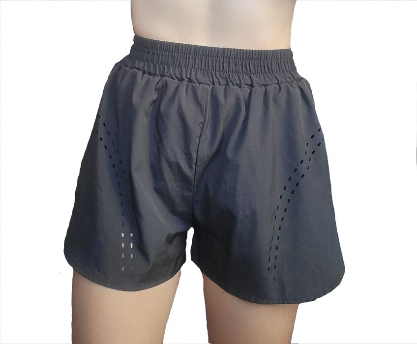 Czarne szorty sportowe