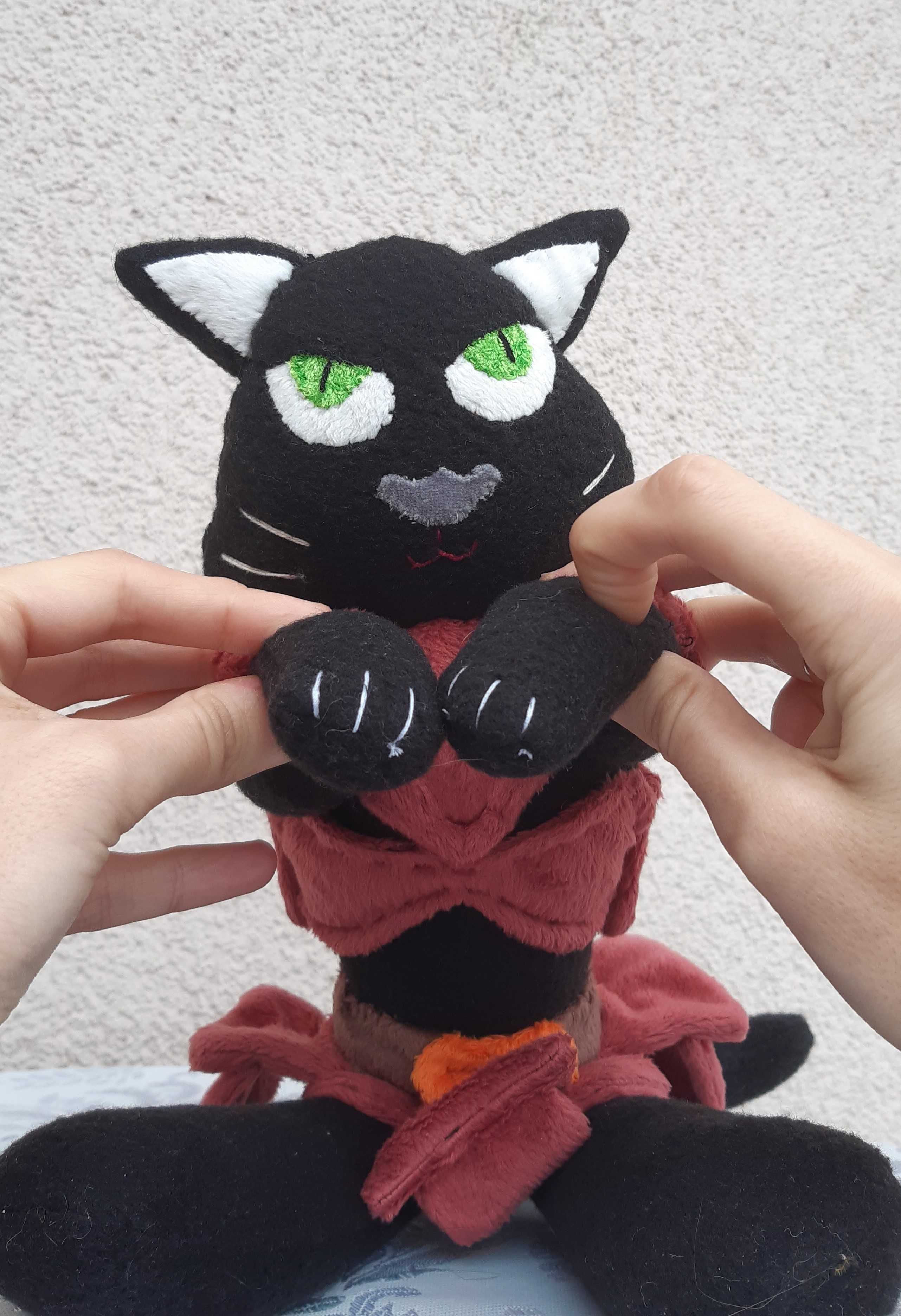 Pluszowy kotołak rękodzieło maskotka fantasy wojownik