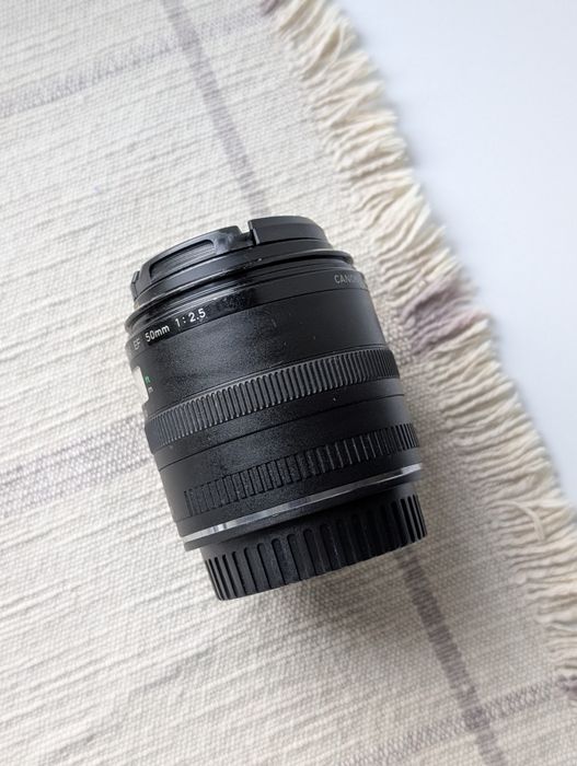 Макро об'єктив Canon 50mm 2.5 ef