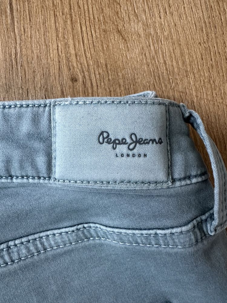 Nowe spodnie jeansowe pepe jeans W26/L32