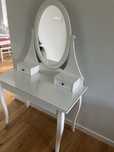 Toaletka Hemnes Ikea