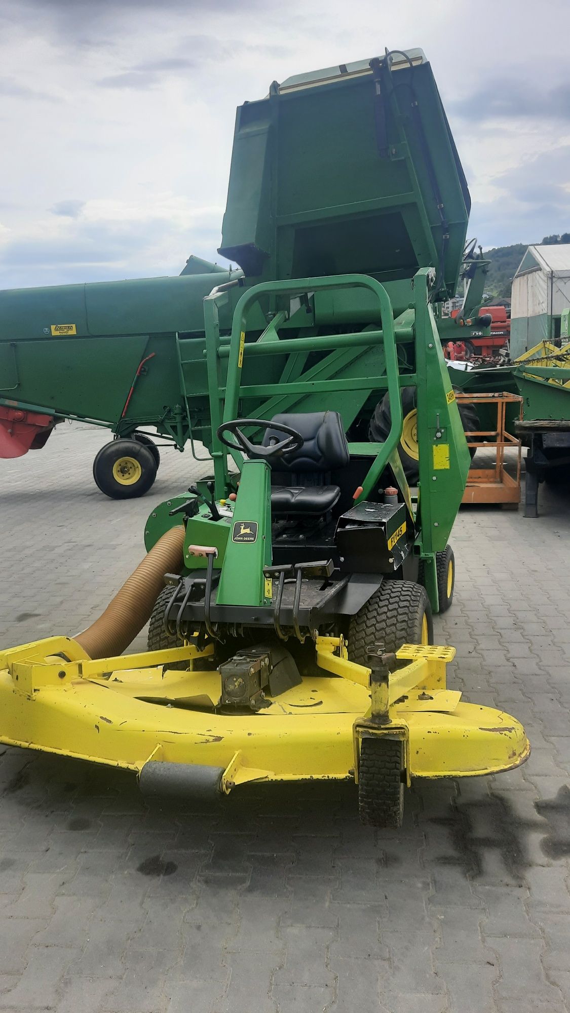 Traktorek kosiarka John deere