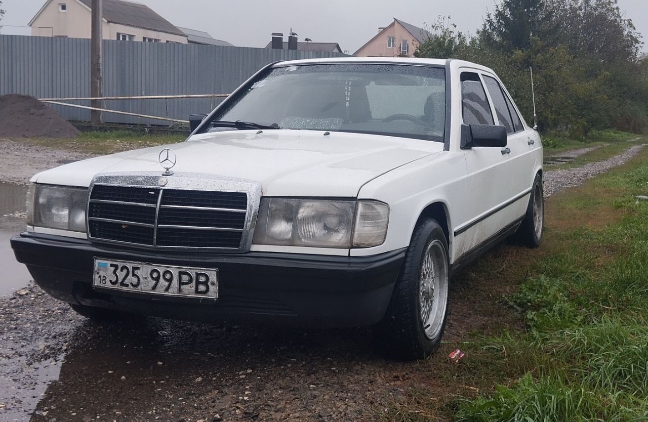 Продам Мерседес 190