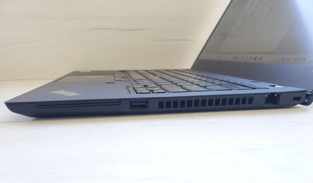 Lenovo ThinkPad T14 8/256GB Windows 11 FullHD IPS i5-10310U 2020 р