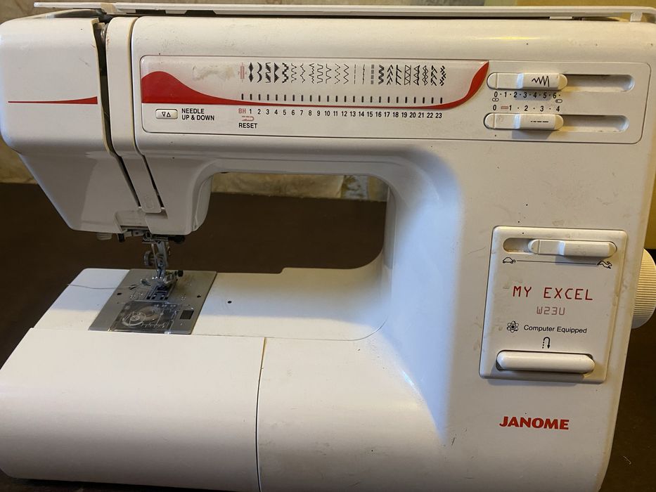 Швейная машинка Janome MyExcel W23U