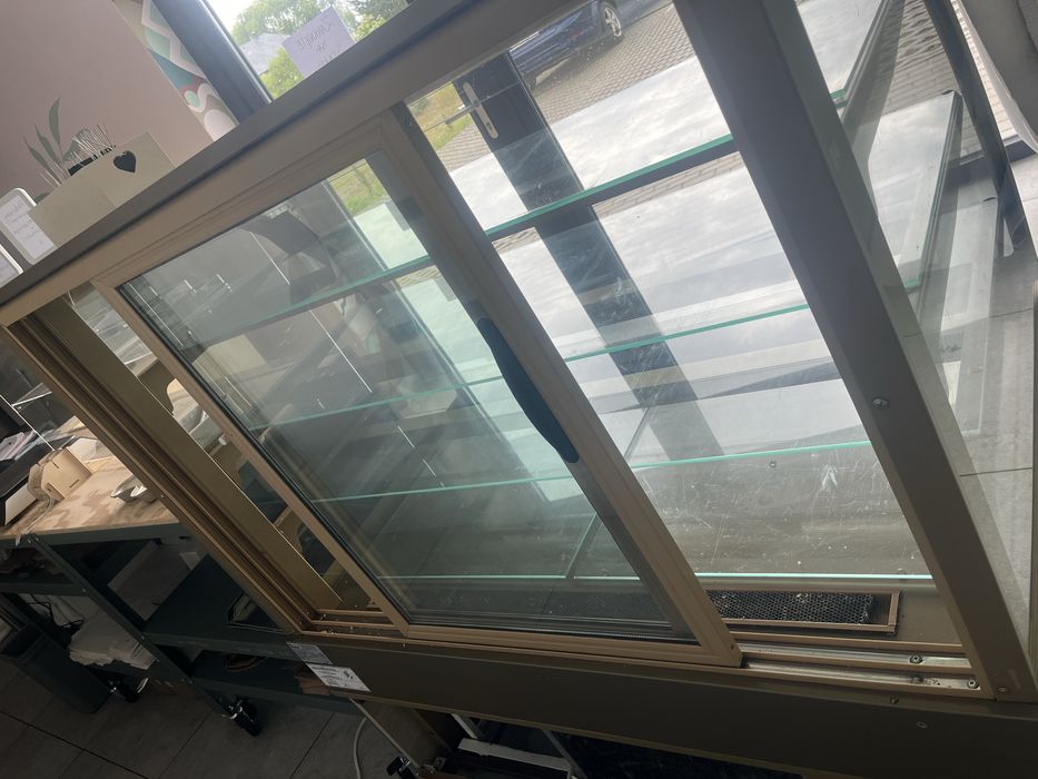 ⸻  Lada cukiernicza JUKA Carmella 130 – wymieniony agregat (XI.2024)