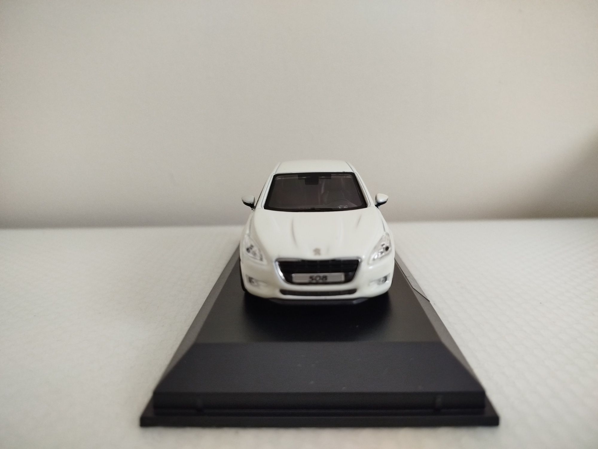 Miniatura Peugeot 508 Nova 1/43