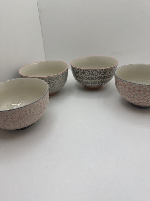 Nowy zestaw 4 misek BLOOMINGVILLE