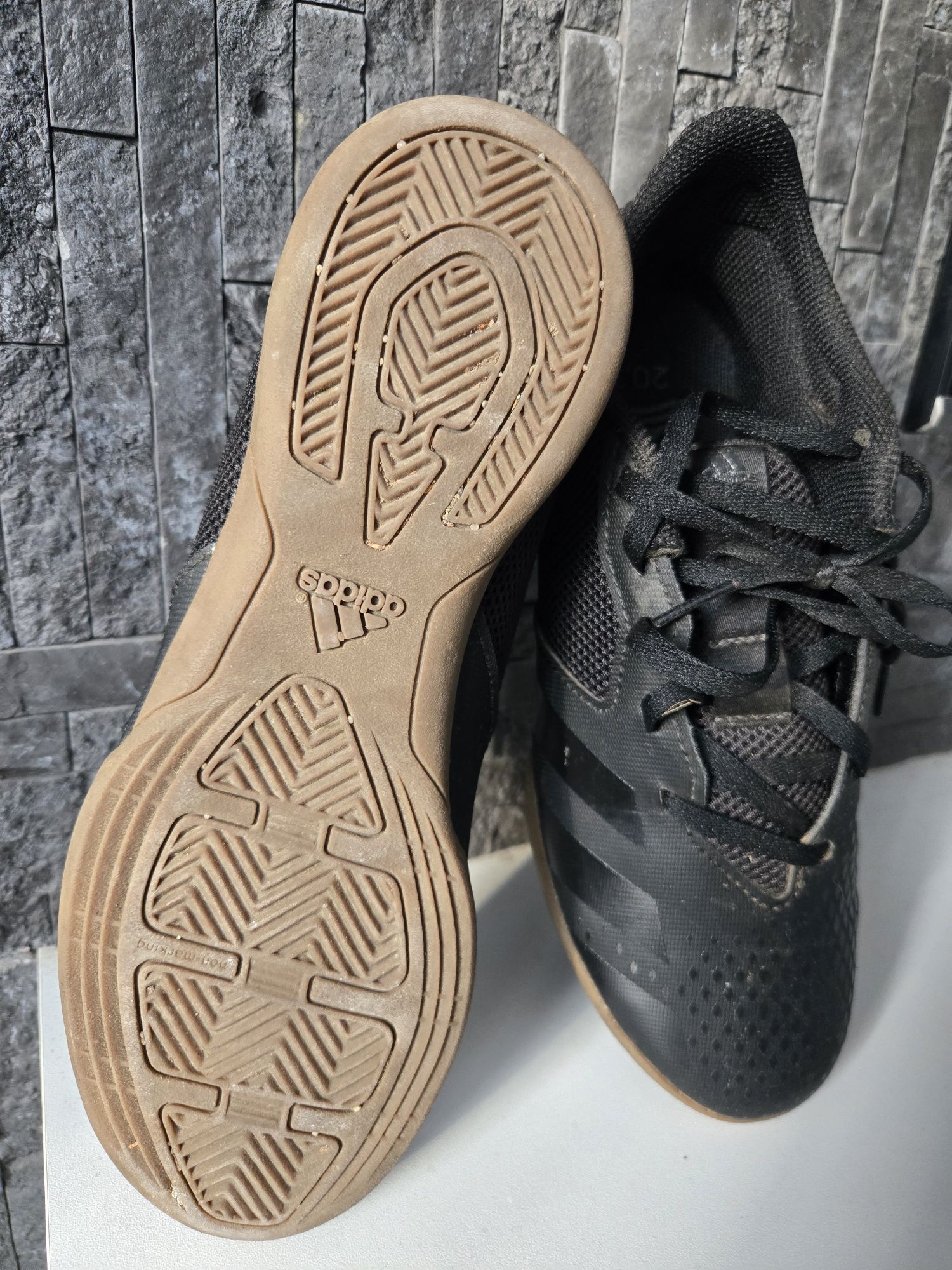 Halówki buty halowe sportowe Adidas Predator 36